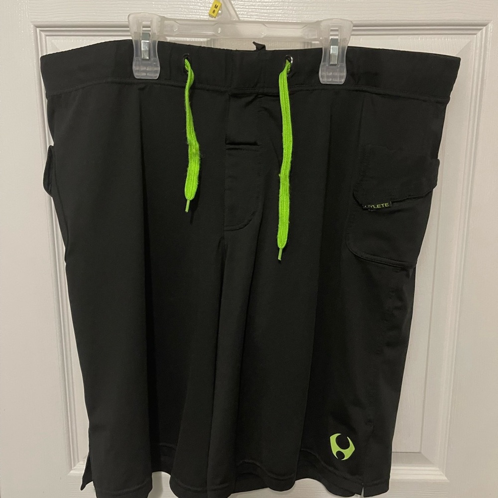 HYLETE Men's 2XL Training Gym Shorts Work Out Side Pocket Black Drawstring